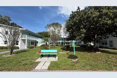319 Newport V, Deerfield Beach, FL 33442 - Photo 12