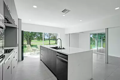 6700 E Tropical Way, Plantation, FL 33317 - Photo 18