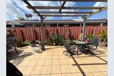 17246 NW 74th Court, Hialeah, FL 33015 - Photo 4