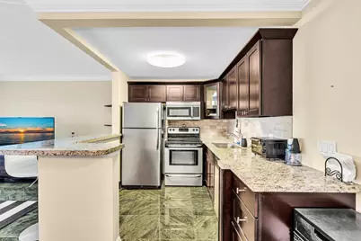 2123 Cambridge F, Deerfield Beach, FL 33442 - Photo 12