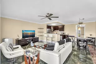 2123 Cambridge F, Deerfield Beach, FL 33442 - Photo 4