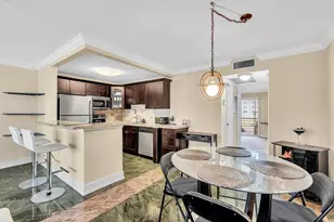 2123 Cambridge F, Deerfield Beach, FL 33442 - Photo 8