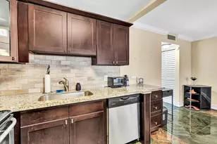 2123 Cambridge F, Deerfield Beach, FL 33442 - Photo 12