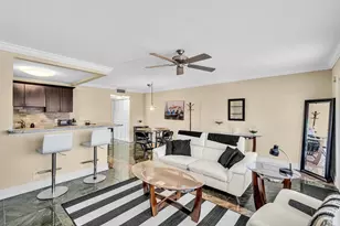2123 Cambridge F, Deerfield Beach, FL 33442 - Photo 6