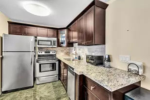 2123 Cambridge F, Deerfield Beach, FL 33442 - Photo 14