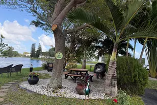 2123 Cambridge F, Deerfield Beach, FL 33442 - Photo 26