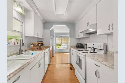 68 W Caribbean, Port Saint Lucie, FL 34952 - Photo 16