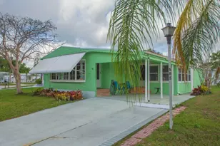 68 W Caribbean, Port Saint Lucie, FL 34952 - Photo 2