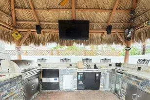 4789 Dolphin Dr, Lake Worth, FL 33463 - Photo 16