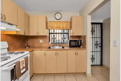 6715 W 26th Drive #101-6, Hialeah, FL 33016 - Photo 6