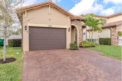 5115 NW 51st Terrace, Tamarac, FL 33319 - Photo 2