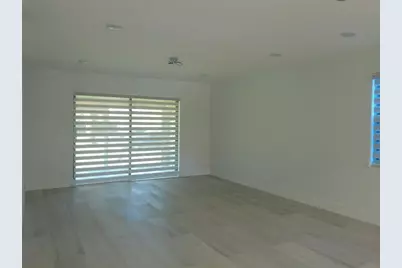 6085 N Sabal Palm Boulevard #109, Tamarac, FL 33319 - Photo 6