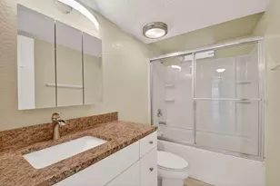 2615 NE 1st Ct, Boynton Beach, FL 33435 - Photo 36