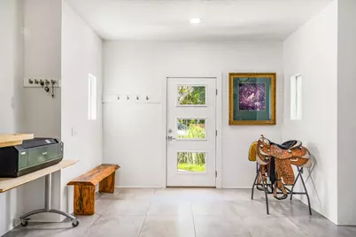 649 E Causeway Boulevard, Vero Beach, FL 32963 - Photo 6