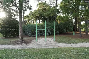 2427 24th Ln, Palm Beach Gardens, FL 33418 - Photo 8