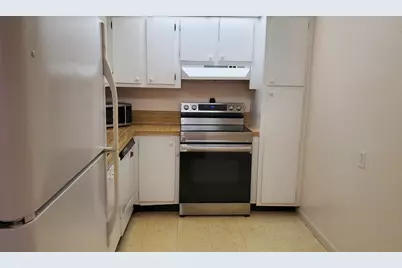 1400 Saint Charles Place #608, Pembroke Pines, FL 33026 - Photo 4