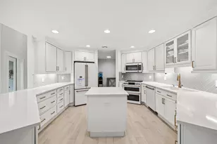 23373 Water Cir, Boca Raton, FL 33486 - Photo 2
