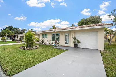 4708 NW 49th Drive, Tamarac, FL 33319 - Photo 2