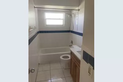 819 SW 9th Court, Pompano Beach, FL 33060 - Photo 6