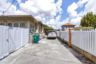 1757 NW 1st St, Miami, FL 33125 - Photo 6