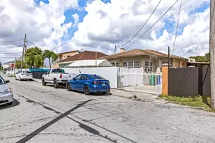 1757 NW 1st St, Miami, FL 33125 - Photo 4