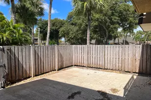 621 6th Way, West Palm Beach, FL 33407 - Photo 2