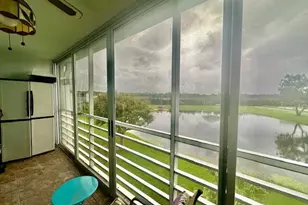 4037 Hythe C, Boca Raton, FL 33434 - Photo 8