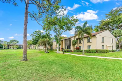 721 Sunny Pine Way #B2, Greenacres, FL 33415 - Photo 18