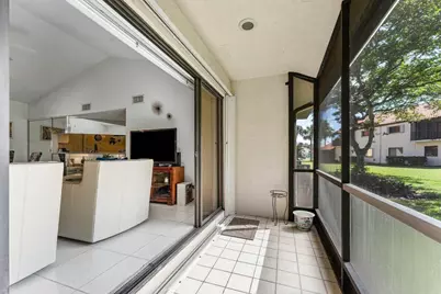 10 Via De Casas Sur #104, Boynton Beach, FL 33426 - Photo 18
