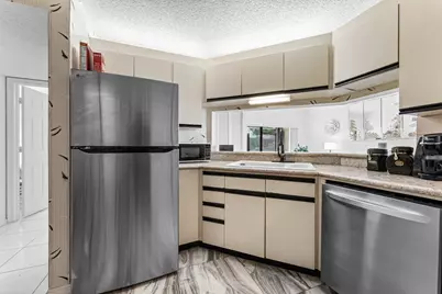 10 Via De Casas Sur #104, Boynton Beach, FL 33426 - Photo 6