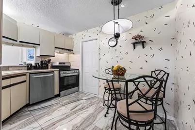 10 Via De Casas Sur #104, Boynton Beach, FL 33426 - Photo 8