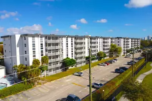 16851 NE 23rd Ave, North Miami Beach, FL 33160 - Photo 2