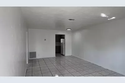 390 SW 27th Terrace, Fort Lauderdale, FL 33312 - Photo 4