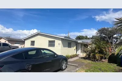 390 SW 27th Terrace, Fort Lauderdale, FL 33312 - Photo 2
