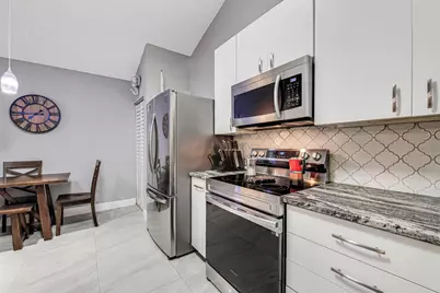 8888 Thumbwood Circle #Apt B, Boynton Beach, FL 33436 - Photo 10