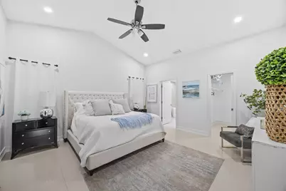 12677 Headwater Circle, Wellington, FL 33414 - Photo 14