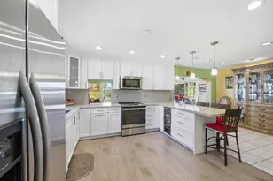 1811 NW 119th Ave, Pembroke Pines, FL 33026 - Photo 14