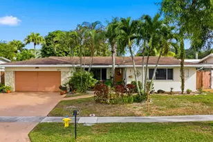 1811 NW 119th Ave, Pembroke Pines, FL 33026 - Photo 4