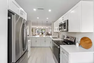 47 Stratford Ln W, Boynton Beach, FL 33436 - Photo 8