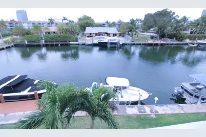 470 Paradise Isle Boulevard #302, Hallandale Beach, FL 33009 - Photo 20