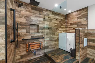 2633 NE 14th Ave, Wilton Manors, FL 33334 - Photo 26