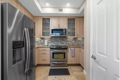 2633 NE 14th Avenue #308, Wilton Manors, FL 33334 - Photo 16