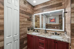 2633 NE 14th Ave, Wilton Manors, FL 33334 - Photo 28