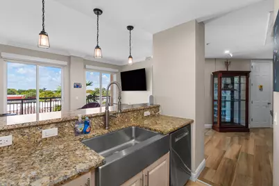 2633 NE 14th Avenue #308, Wilton Manors, FL 33334 - Photo 2