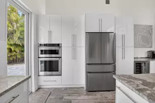 4869 Pineview Cir, Delray Beach, FL 33445 - Photo 20