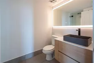 401 SW 4th Ave, Fort Lauderdale, FL 33315 - Photo 14