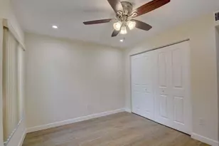 400 Club Cir, Boca Raton, FL 33487 - Photo 22