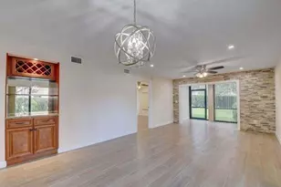400 Club Cir, Boca Raton, FL 33487 - Photo 12