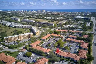 400 Club Cir, Boca Raton, FL 33487 - Photo 40