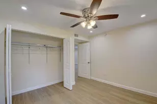 400 Club Cir, Boca Raton, FL 33487 - Photo 24